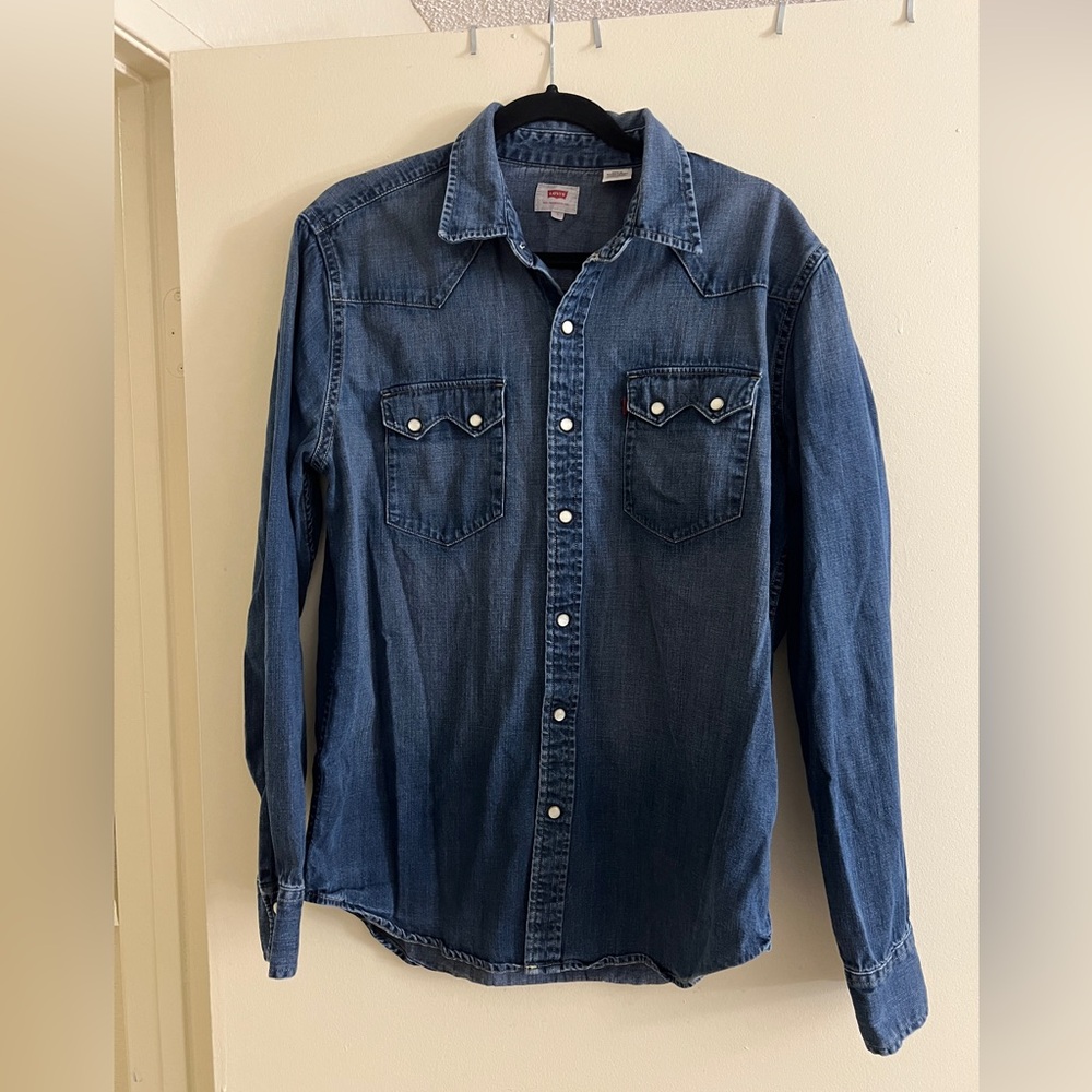Cowboy type long sleeve shirt used